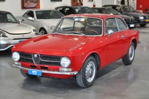 Imagen 3/43 de Alfa Romeo Giulia GT 1300 Junior (1971)