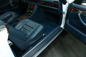 Bild 31/50 von Mercedes-Benz 560 SEC (1988)