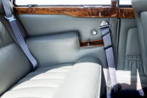 Image 37/50 of Rolls-Royce Silver Shadow I (1968)