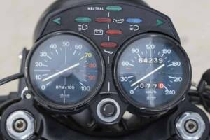 Bild 16/38 von Moto Guzzi 1000 SP (1981)