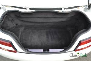 Image 13/50 of Aston Martin V8 Vantage (2007)