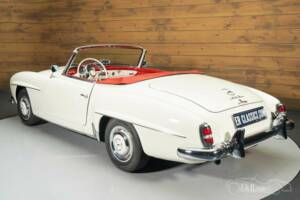 Afbeelding 14/19 van Mercedes-Benz 190 SL (1961)