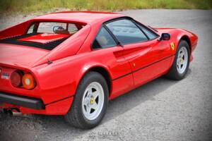 Bild 47/55 von Ferrari 308 GTBi (1981)