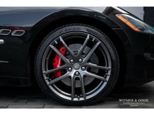 Imagen 24/42 de Maserati GranCabrio 4.7 (2010)