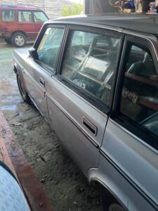 Image 9/9 de Volvo 264 (1982)