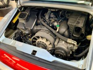 Bild 40/42 von Porsche 911 Carrera (1994)