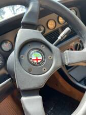 Image 16/22 of Alfa Romeo SZ (1989)