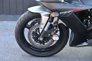 Bild 16/49 von Yamaha YZF-R1 (2002)