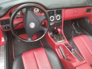 Image 17/25 of Mercedes-Benz SLK 320 (2003)