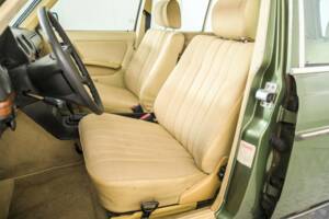 Afbeelding 28/50 van Mercedes-Benz 200 T (1982)