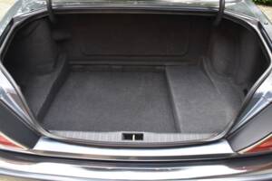 Image 32/40 of Jaguar XJ 6 4.0 Sovereign (1995)