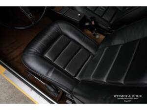 Image 36/50 of Volvo 1800 ES (1972)