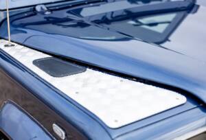 Image 23/41 of Land Rover Defender 90 (2004)