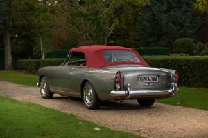 Image 9/50 of Bentley S 3 Continental (1962)
