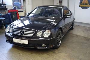 Image 4/22 de Mercedes-Benz CL 65 AMG (2005)