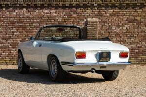Image 2/50 of Alfa Romeo Giulia 1600 GTC (1966)