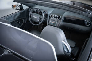 Bild 23/31 von Bentley Continental GTC (2008)