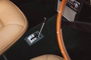 Image 79/99 of Aston Martin DB 6 Volante (1968)