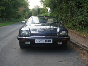 Image 2/20 of Jaguar XJS 5.3 V12 (1989)