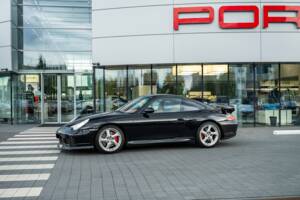 Image 58/63 of Porsche 911 Carrera 4S (2004)
