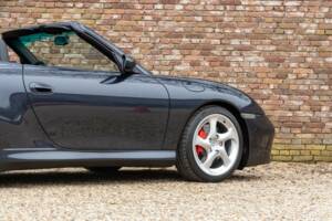 Image 29/50 of Porsche 911 Carrera 4S (2003)