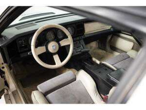 Image 2/8 de Pontiac Firebird TransAm (1984)