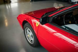 Image 7/29 of Ferrari Mondial 3.2 (1986)