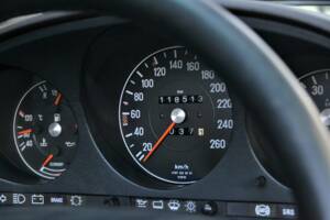 Image 4/79 de Mercedes-Benz 560 SL (1988)