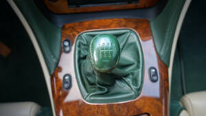 Bild 19/40 von Aston Martin DB 7 Vantage (2000)