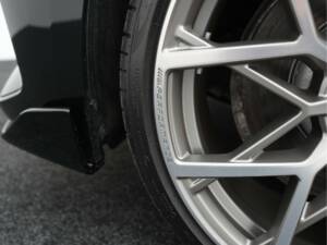 Image 37/50 of BMW 330i xDrive Touring (2025)