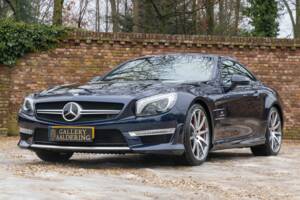 Immagine 24/50 di Mercedes-Benz SL 63 AMG (2012)