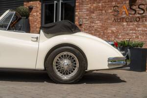 Image 20/58 of Jaguar XK 140 SE DHC (1955)