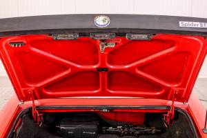 Image 36/50 of Alfa Romeo 1.6 Spider (1985)