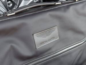 Bild 75/79 von Aston Martin DB 9 GT Volante (2017)