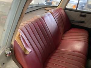 Image 21/33 de Mercedes-Benz 190 c (1964)