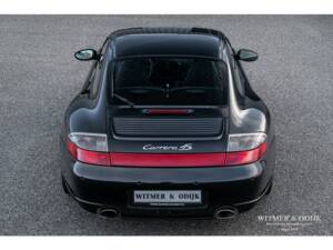 Afbeelding 12/29 van Porsche 911 Carrera 4S (2002)