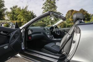 Afbeelding 20/47 van Mercedes-Benz SL 63 AMG (2008)