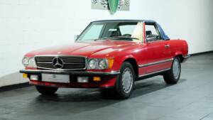 Image 23/42 de Mercedes-Benz 560 SL (1988)