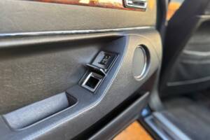 Image 25/40 of Jaguar Sovereign 3.6 (1989)