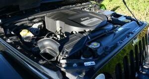 Image 31/50 de Jeep Wrangler Sahara 4.0L (2014)