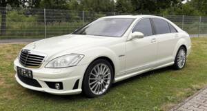 Bild 1/29 von Mercedes-Benz S 63 AMG (2007)