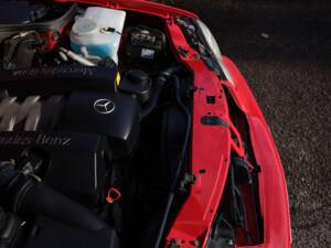 Image 31/43 of Mercedes-Benz CLK 320 (1999)