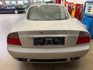 Image 16/17 of Maserati 4200 (2006)