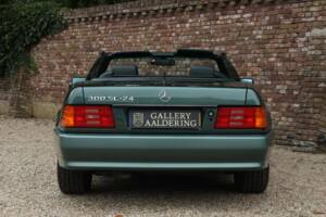 Image 6/50 of Mercedes-Benz 300 SL-24 (1992)