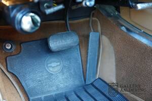 Immagine 42/50 di Chevrolet Corvette Sting Ray (1963)