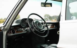 Image 34/50 of Mercedes-Benz 300 SEL 6.3 (1970)