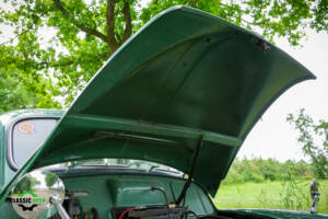Image 21/43 of Morris Minor 1000 Traveller (1965)