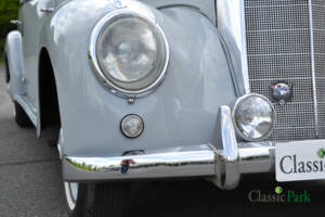 Image 37/50 of Mercedes-Benz 220 (1952)