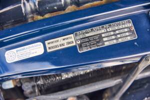 Image 14/38 of Mercedes-Benz 300 SEL 6.3 (1970)