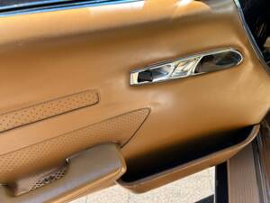 Image 21/50 of Mercedes-Benz 380 SL (1983)